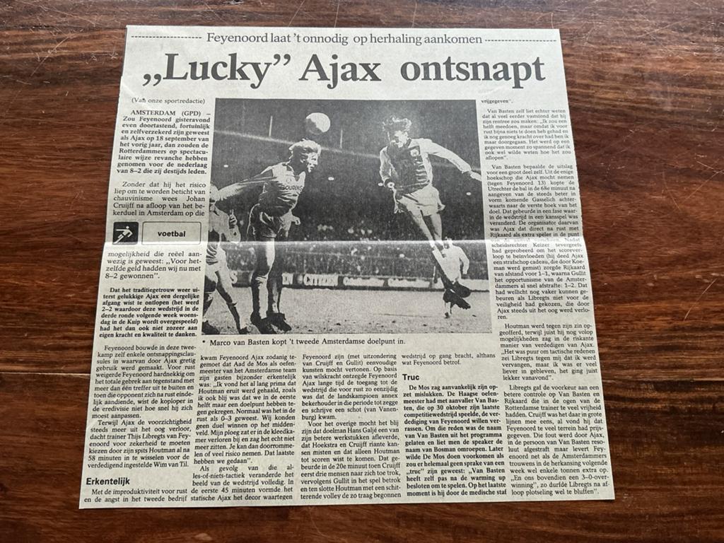 Voetbal krantenartikel Ajax Feyenoord febr 1984 van Basten, Verzamelen, Ophalen of Verzenden, Knipsel(s)