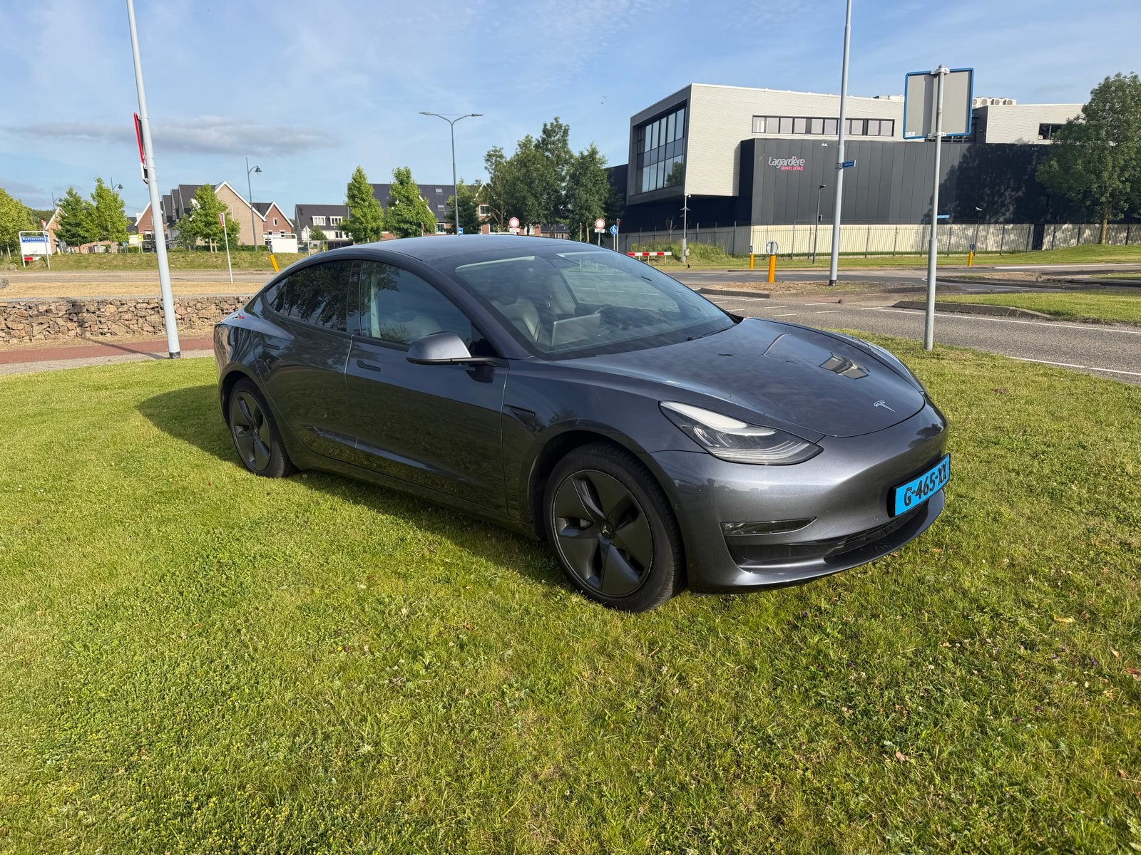 Tesla Model 3 Taxi klaar / CABMAN MDT&Printer, Automaat, 1831 kg, Origineel Nederlands, Elektrisch