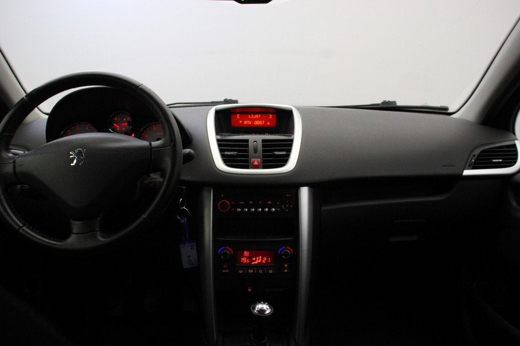 Peugeot 207 1.6 VTi XS 5 Deurs - Clima, Cruise, Trekhaak, AP, Euro 5, Gebruikt, Huisgarantie, 4 cilinders