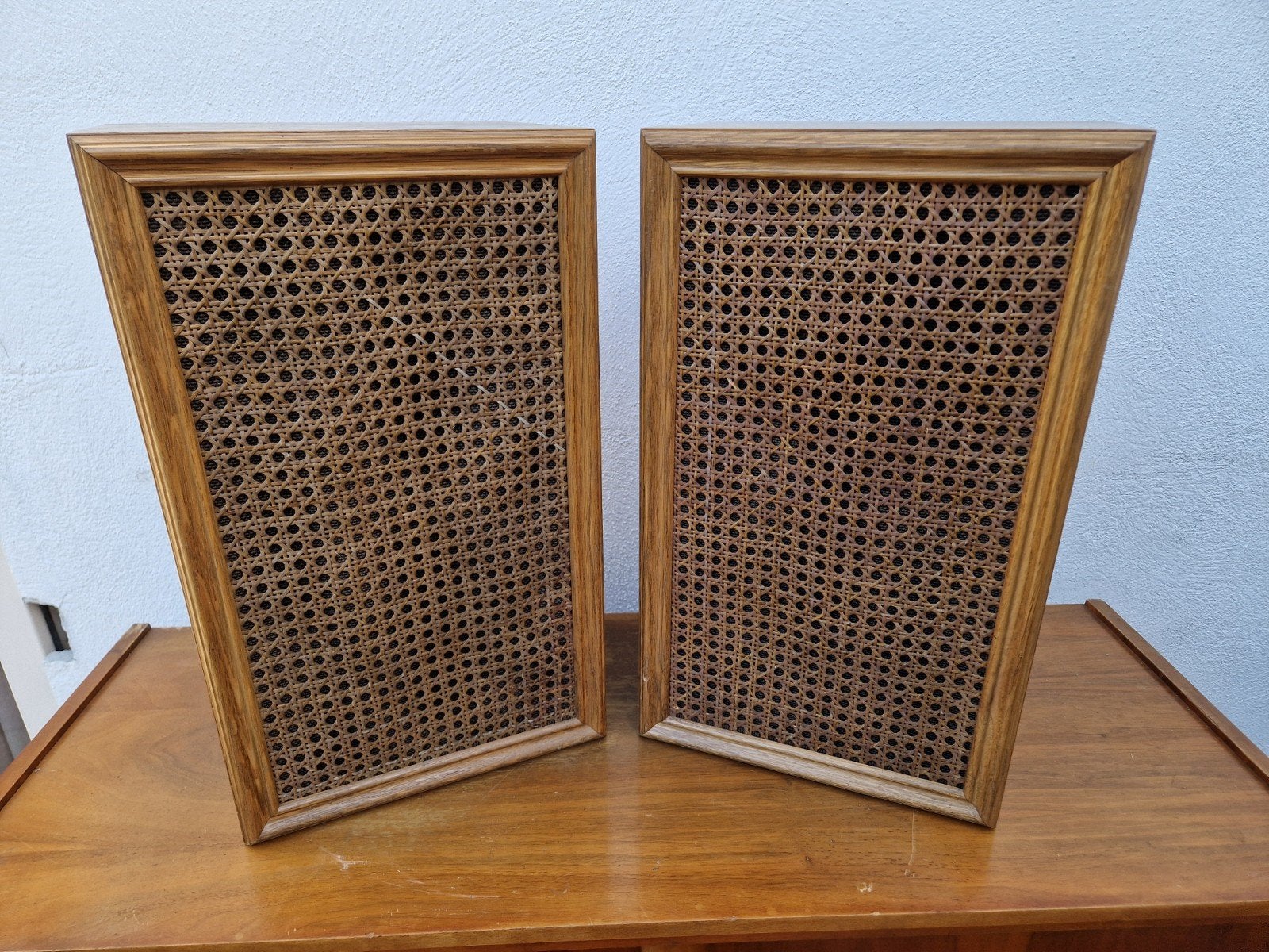 Werkende set vintage speakers met rotan front, Gebruikt, Onbekend, Ophalen of Verzenden, Onbekend