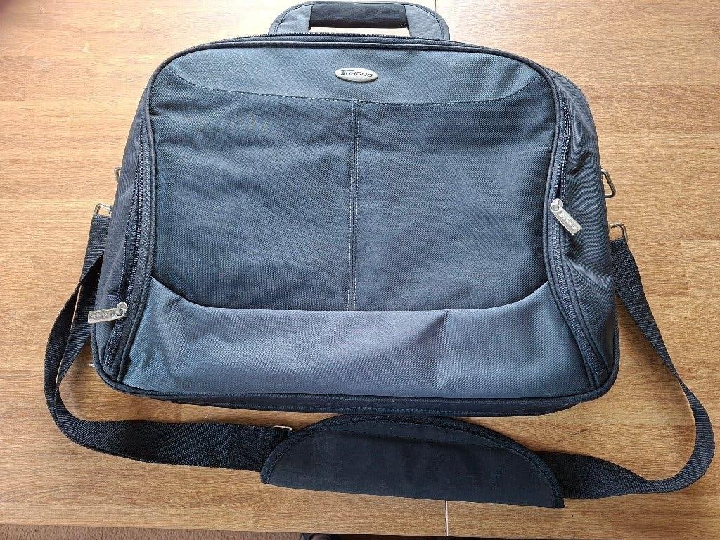 Laptoptas Targus, Computers en Software, Laptoptassen, Meerdere vakken, Aktetas, Ophalen of Verzenden, Zo goed als nieuw