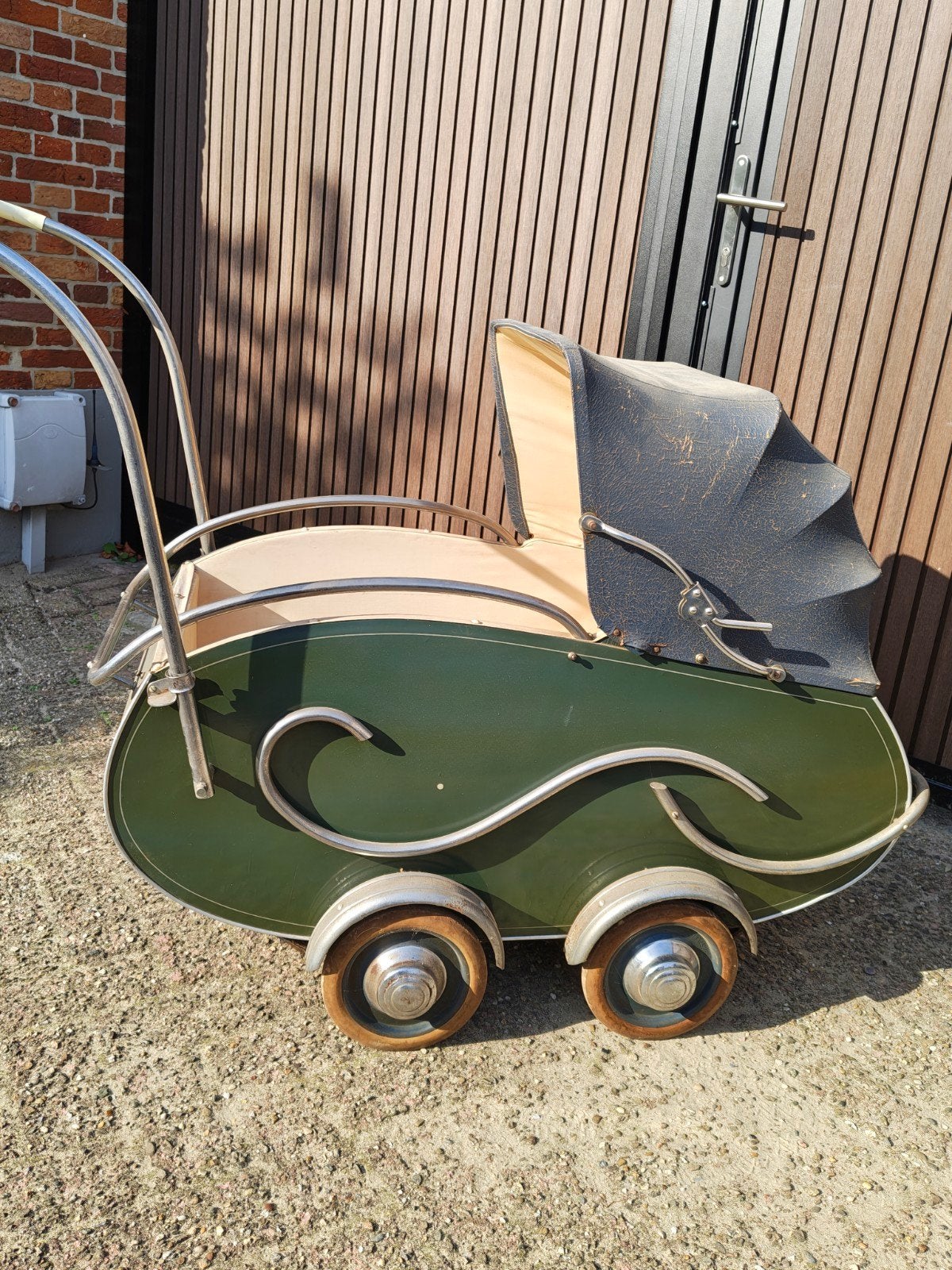 Foto 3 van Antieke kinderwagen van Delft Kwaliteit - Vintage