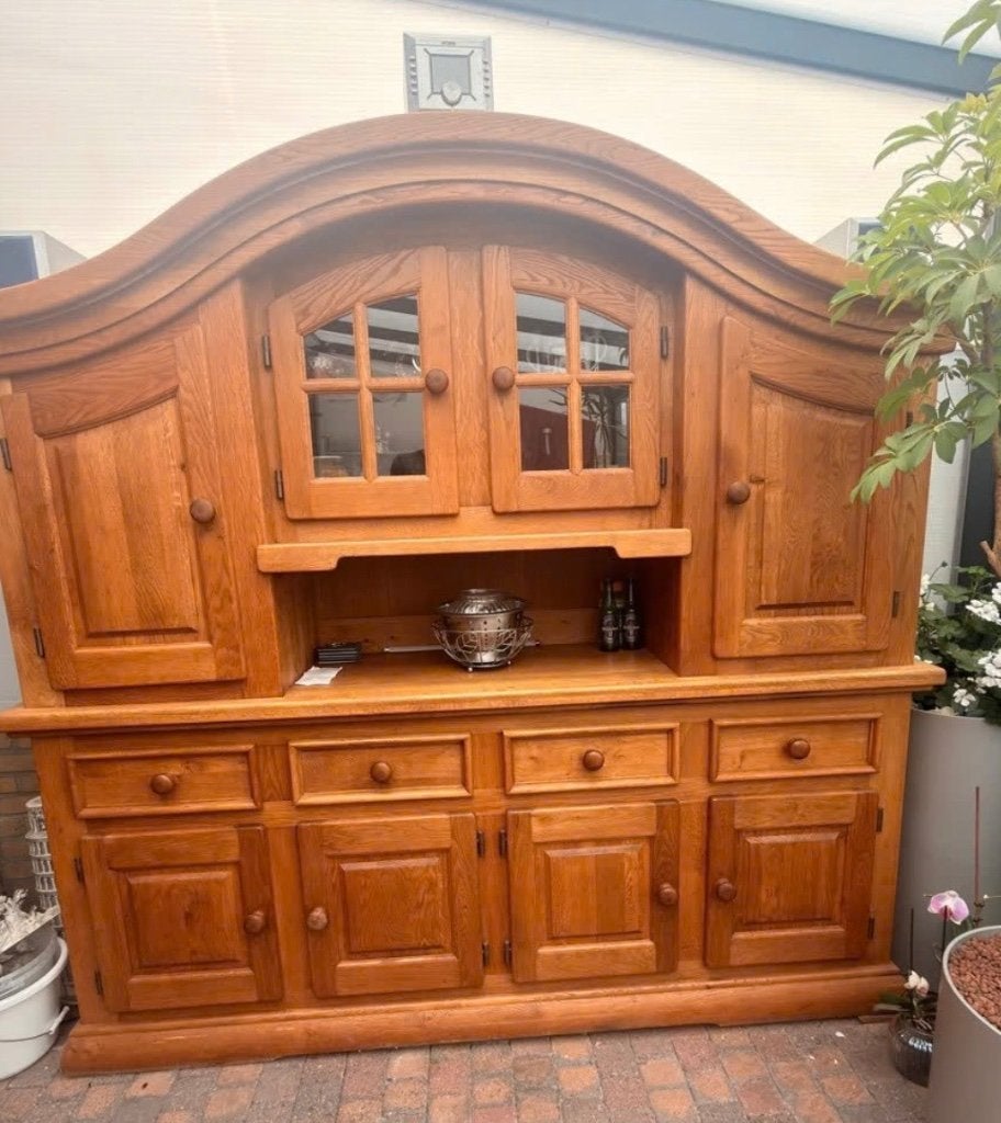 Antieke vitrine, Ophalen