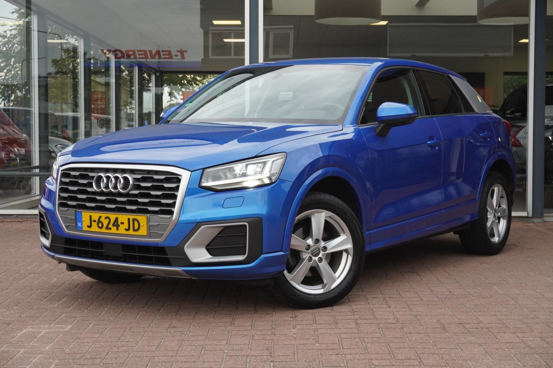 Audi Q2 30 TFSI epic | Airco | Navigatie | Trekhaak | PDC |, Auto's, Dealer onderhouden, Stof, Gebruikt, 1200 kg