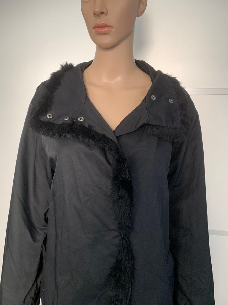 D1196 Winterjas: maat 44=L/XL jas zwart met bont, Kleding | Dames, Zwart, Ophalen of Verzenden, Zo goed als nieuw, Etage