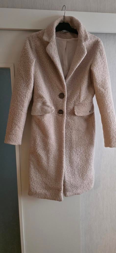 Stijlvolle Maicazz Bouclé Jas - Maat 36 (S), Kleding | Dames, Jassen | Winter, Zo goed als nieuw, Maat 36 (S), Beige, Ophalen of Verzenden