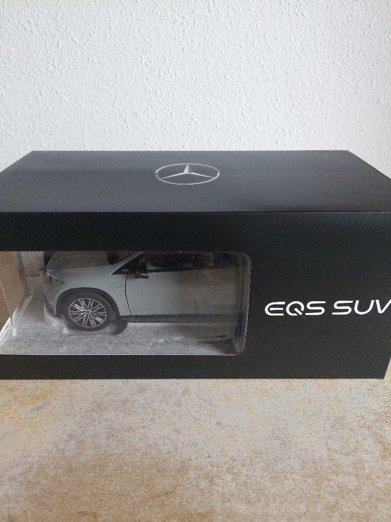1/18 - M NZG - Mercedes Benz EQS SUV Alpine Grey, Ophalen of Verzenden, Nieuw, Bburago
