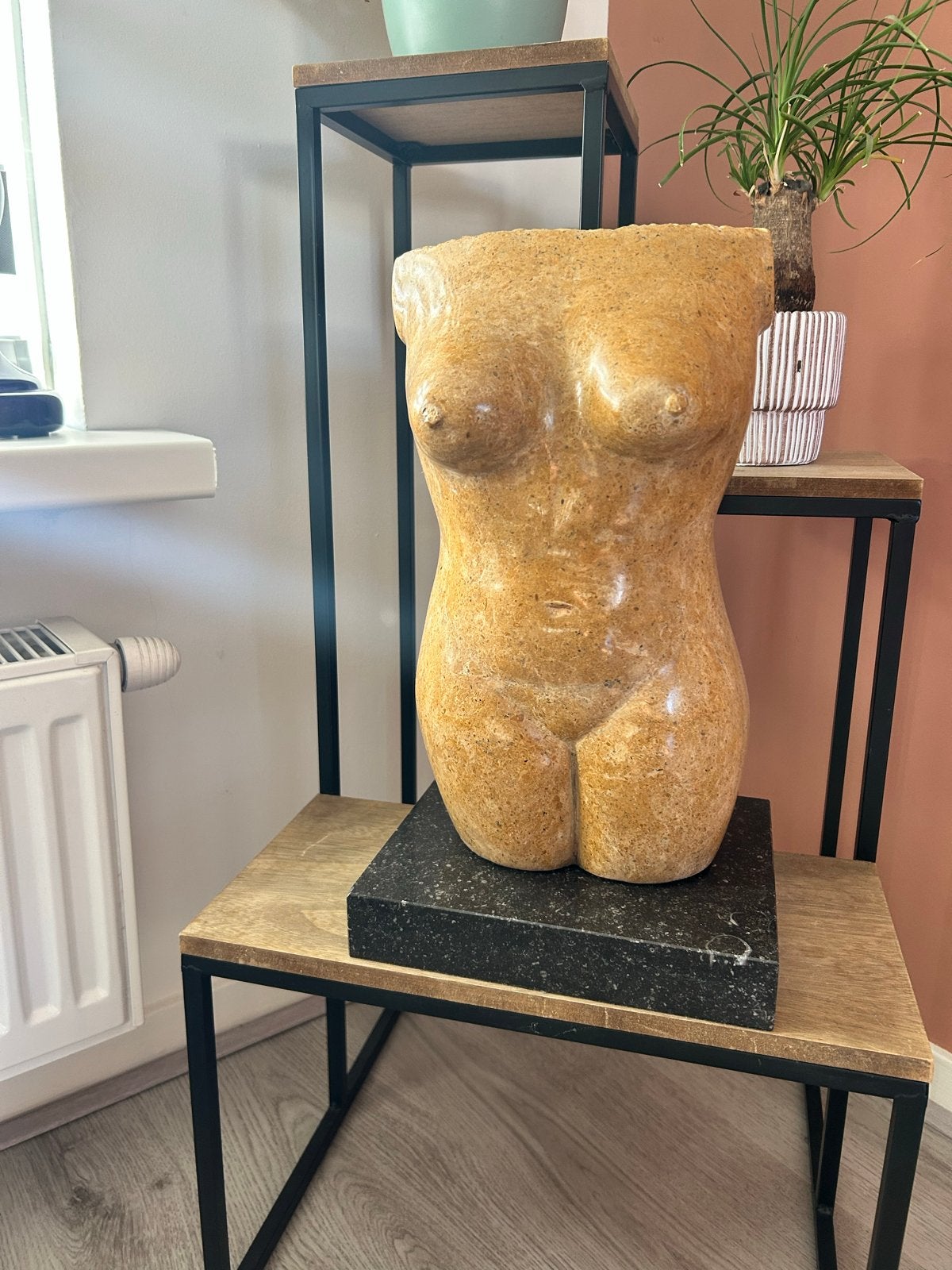 vrouwelijk torso van Marmer, Antiek en Kunst, Ophalen, 50 - 100 cm, Beeld, Beige