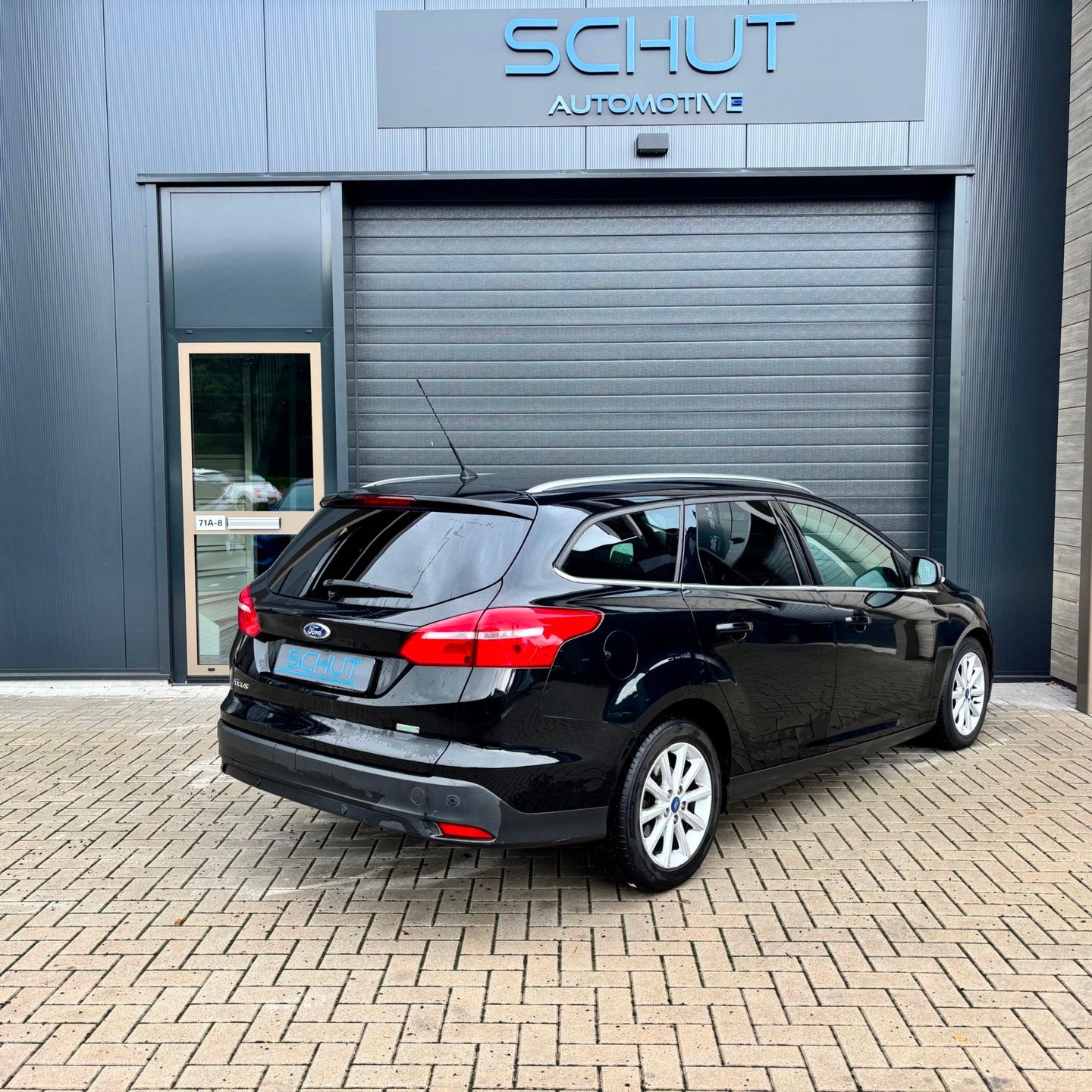 Ford Focus Wagon 125pk Titanium CLIMA | STOEL + STUURVERWARM, Gebruikt, Zwart, Zwart, Origineel Nederlands