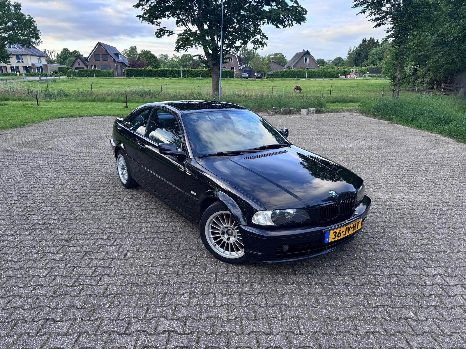 BMW 3-Serie 2.0 CI 318 Coupe 2002 Zwart, Auto's, BMW, Achterwielaandrijving, 1995 cc, 680 kg, Zwart