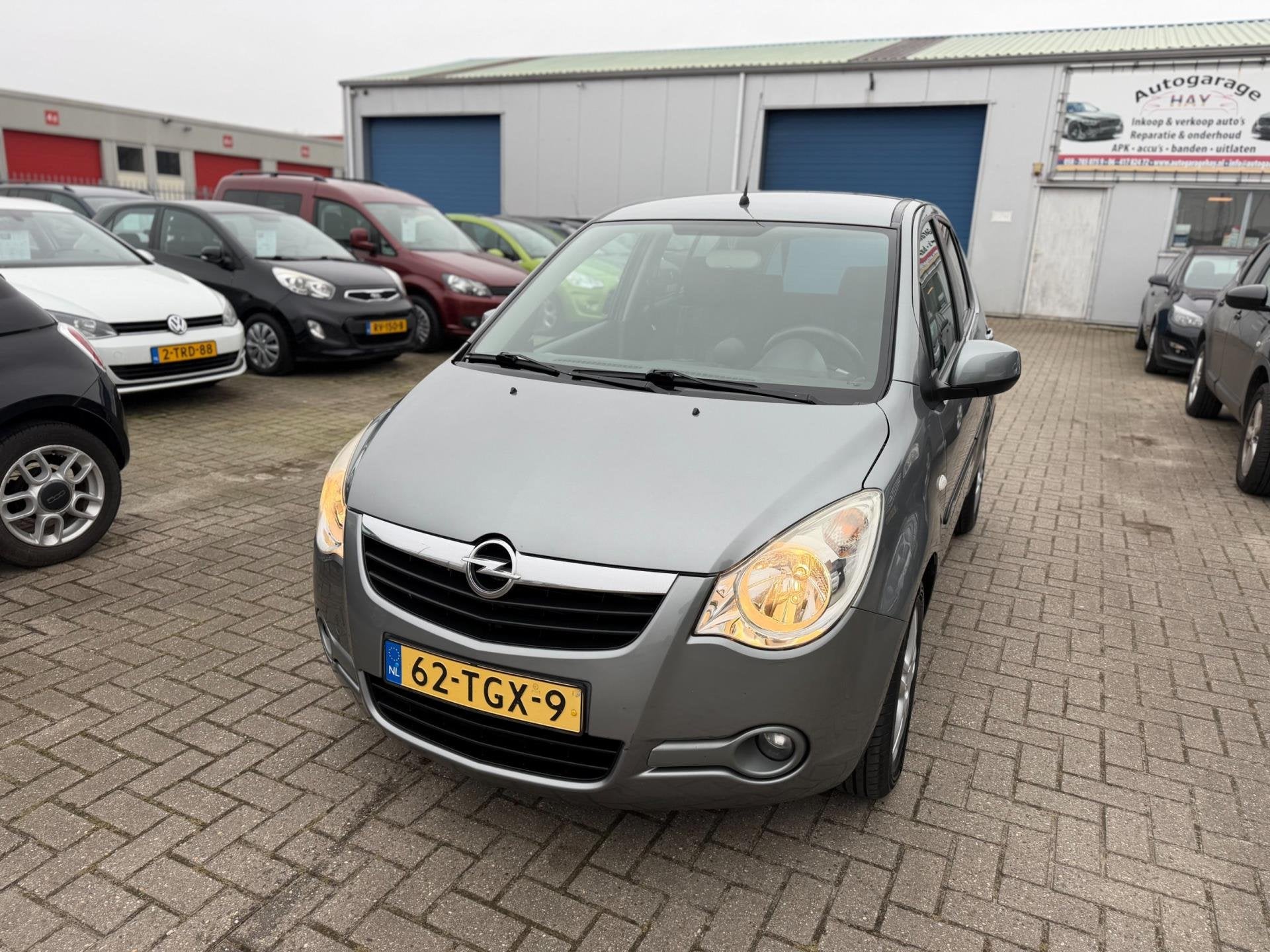 Opel Agila 1.0 Edition, Auto's, Opel, Euro 5, Gebruikt, 31 €/maand, Origineel Nederlands
