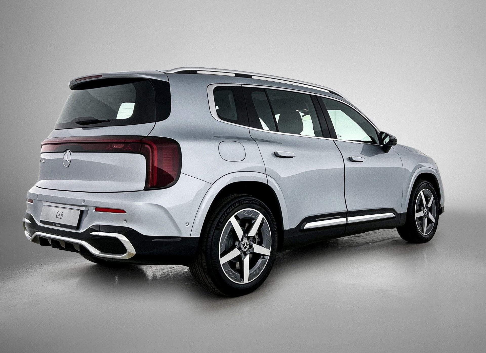Mercedes-Benz GLB 250+ Business Solution AMG 85.5 kWh | Prem, Auto's, Automaat, Achterwielaandrijving, Zwart, 90 kWh