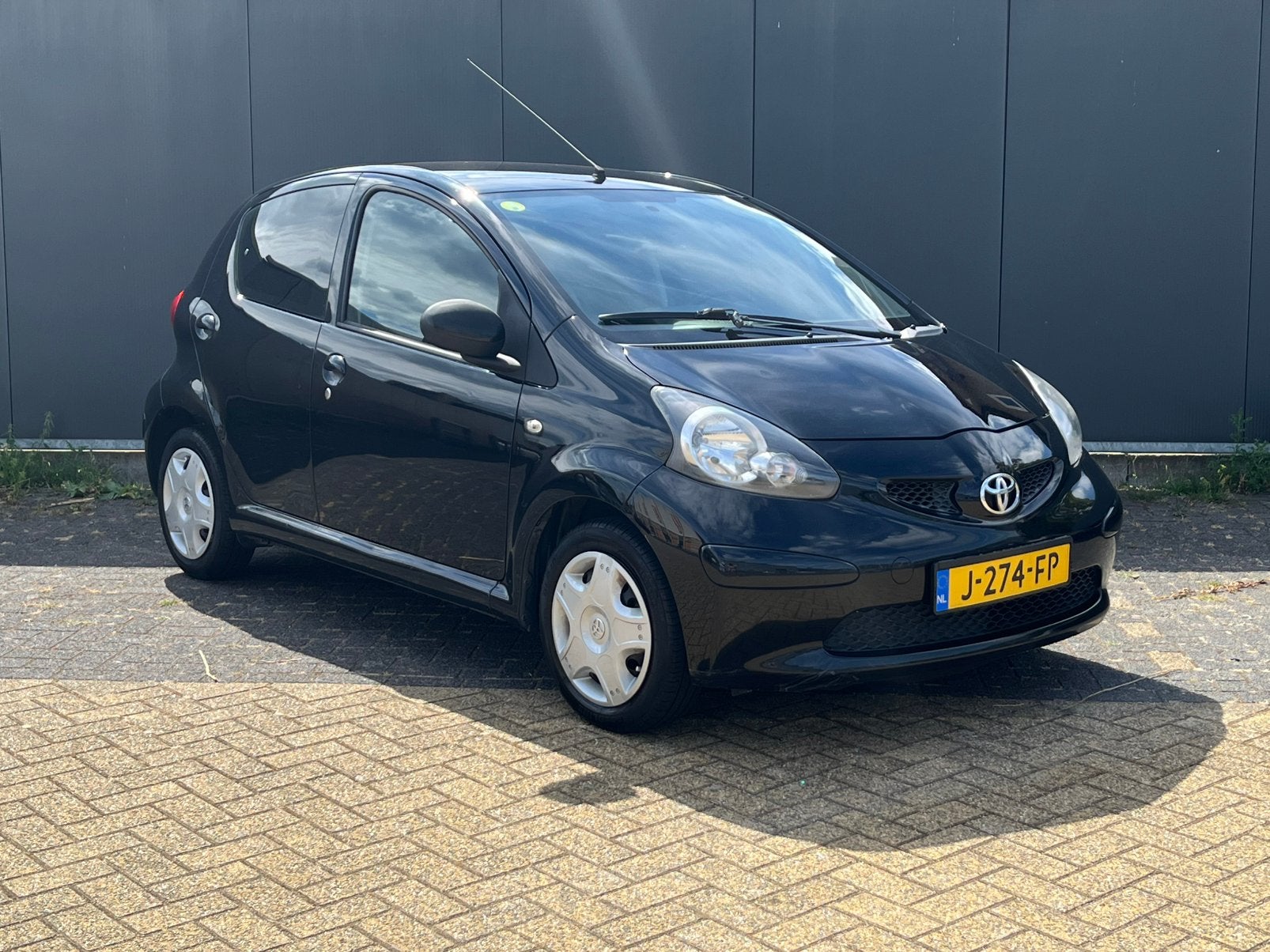 Toyota Aygo 5-deurs | 1 jaar APK | AC | Carplay  | Black Ed, Voorwielaandrijving, 4 stoelen, Handgeschakeld, Particulier
