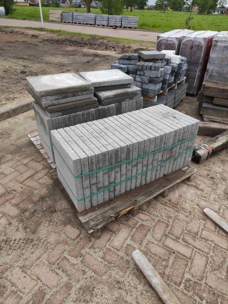 Grijze tegels 50*50*5 cm 55 st, Ophalen, Nieuw, Beton, Terrastegels