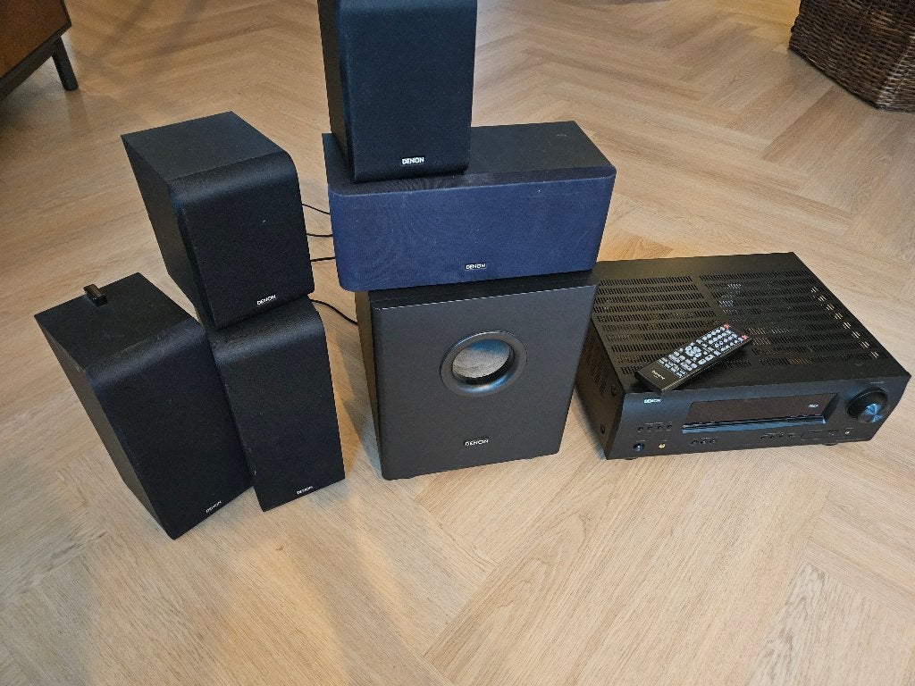 Denon AVR-1311 Receiver met Denon DSW-391 5.1 Surround Set, Ophalen, Gebruikt, Denon, 120 watt of meer