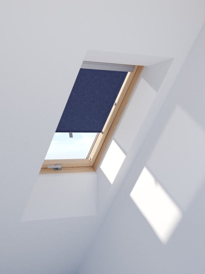 Dakea rolgordijn RHA donkerblauw U4A/U8A en Velux 134x140, Rolgordijn, Blauw, Ophalen of Verzenden, Zo goed als nieuw