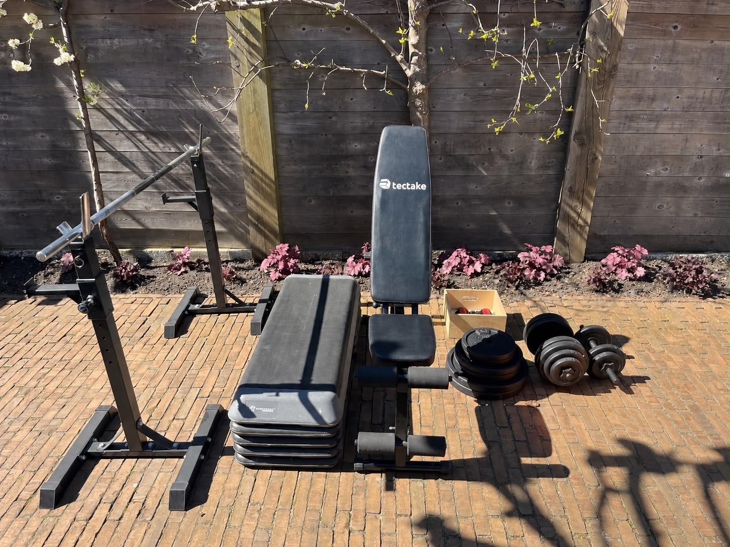 Complete fitness set: squatrack, bench, barbell en gewichten, Sport en Fitness, Ophalen, Zo goed als nieuw
