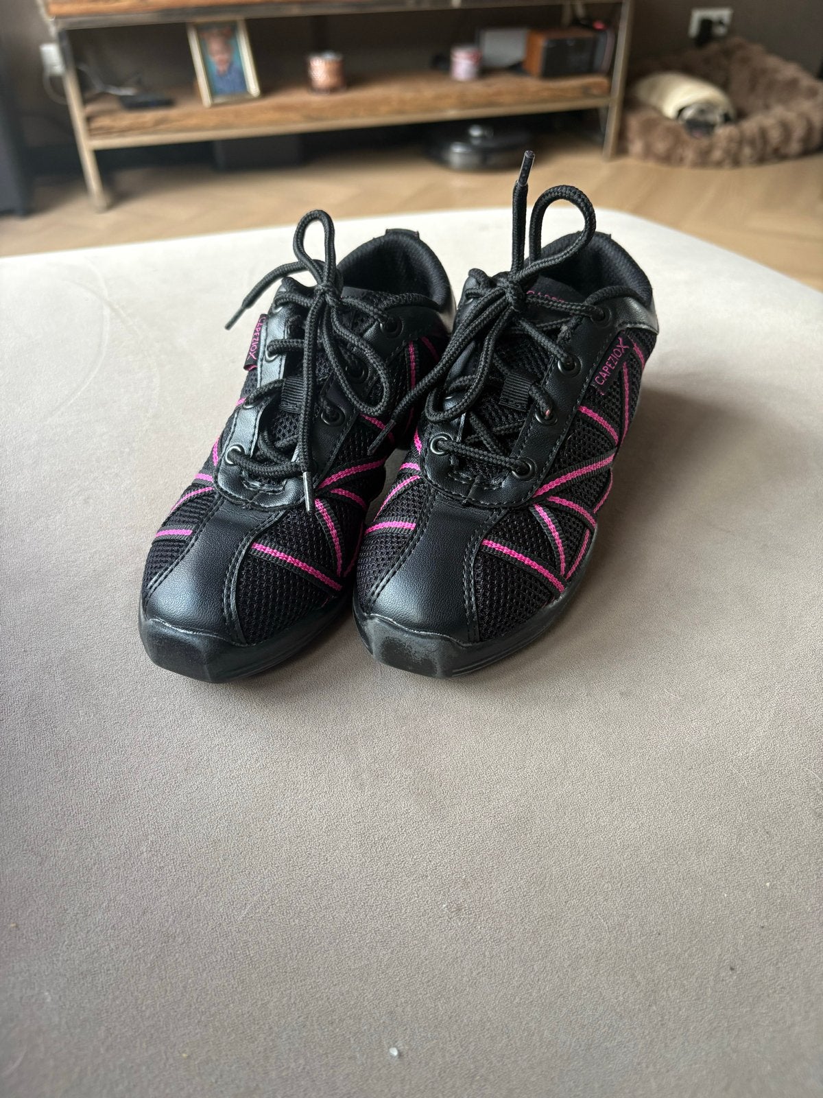 Capezio dansschoenen maat 32 (slechts 2x gebruikt), Ophalen of Verzenden, Zo goed als nieuw, Schoenen