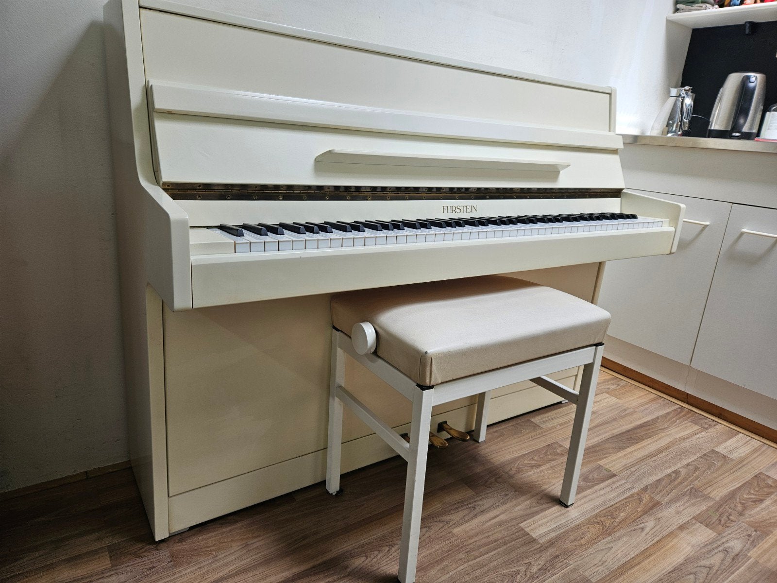 Furstein of Petrof piano.  Gestemd, demper en evt.gebracht, Muziek en Instrumenten, Ophalen of Verzenden, Gebruikt