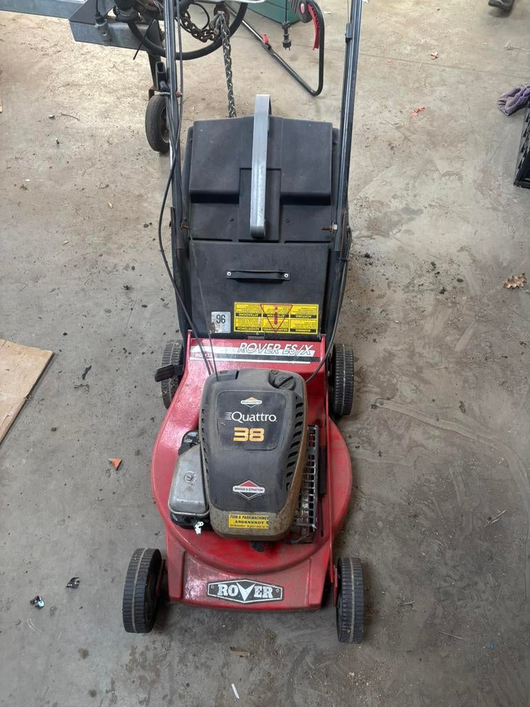 Benzine grasmaaier, Tuin en Terras, Grasmaaiers, Ophalen, Zo goed als nieuw