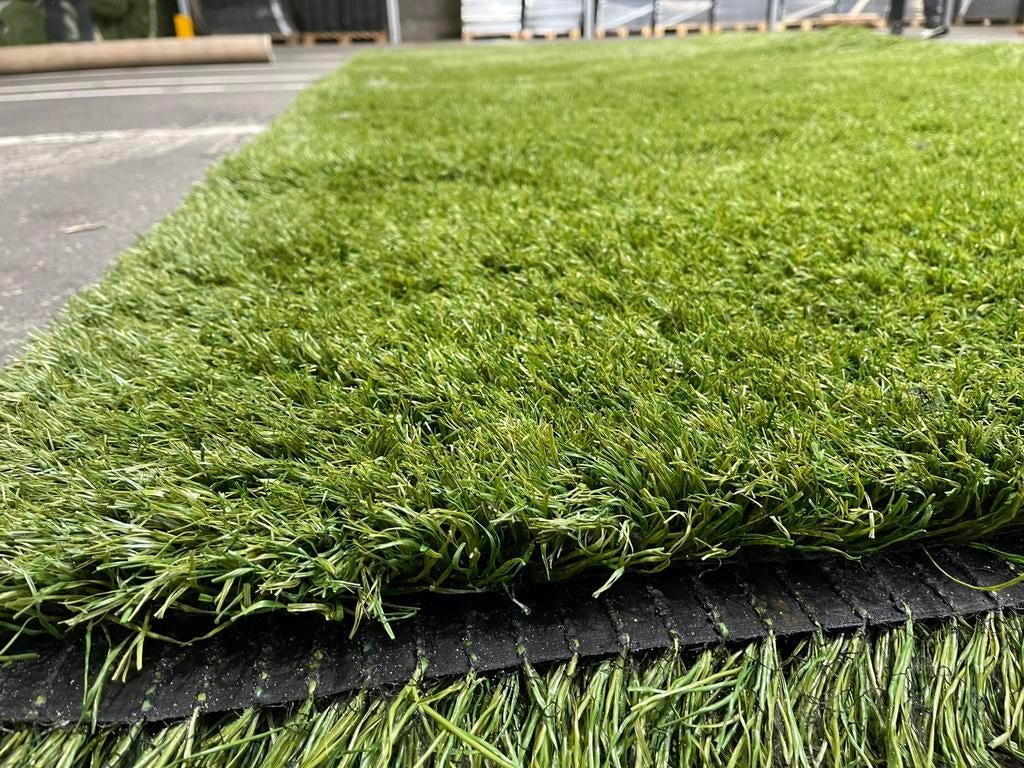 100m2 Kunstgras. Nog als nieuw! (4m x 25m) €800,-, Tuin en Terras, Gras en Kunstgras, Kunstgras, Ophalen of Verzenden, Zo goed als nieuw