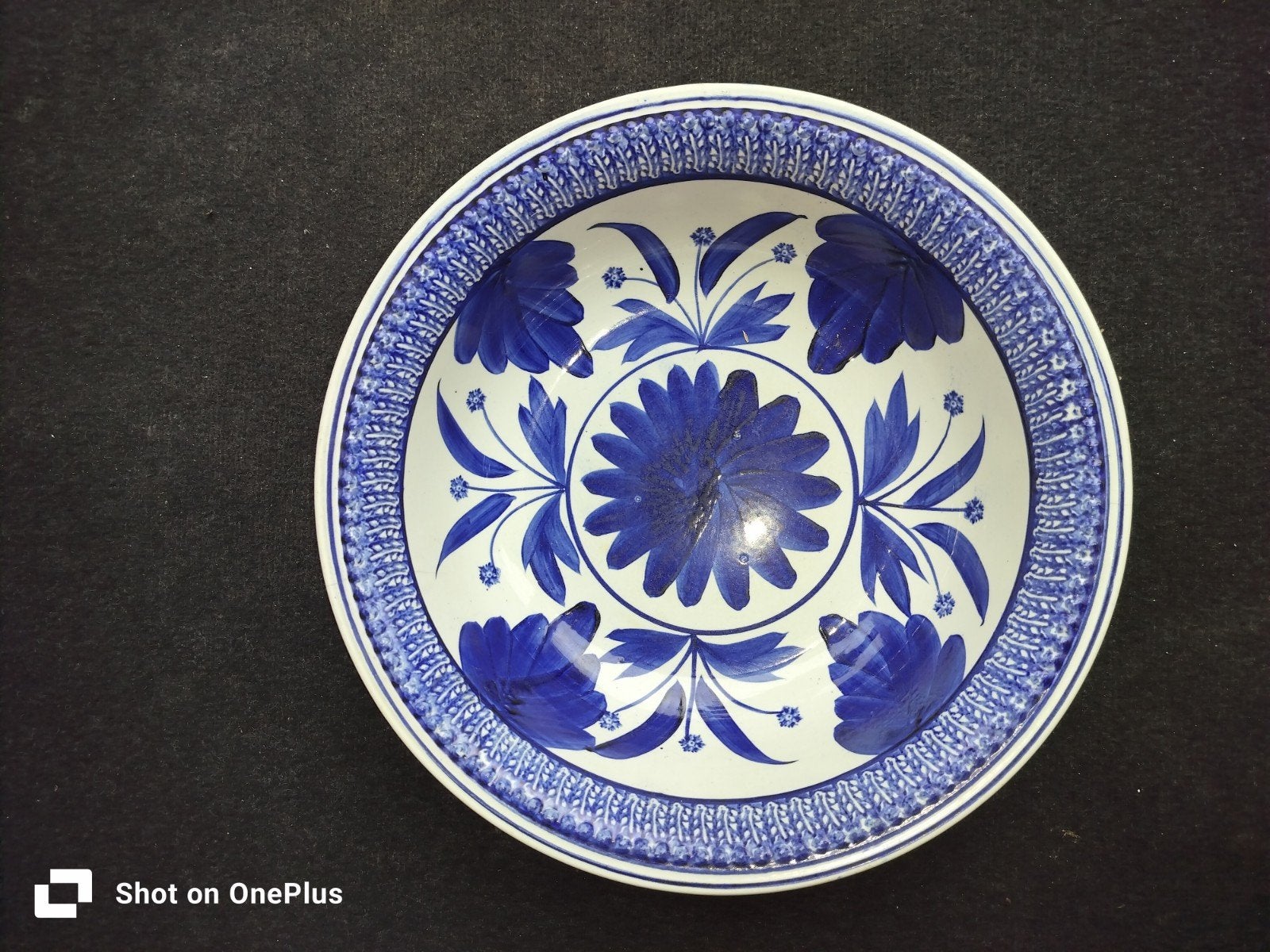 Antieke Blauw-Witte Schaal met Bloemmotief - 40 cm, Ophalen