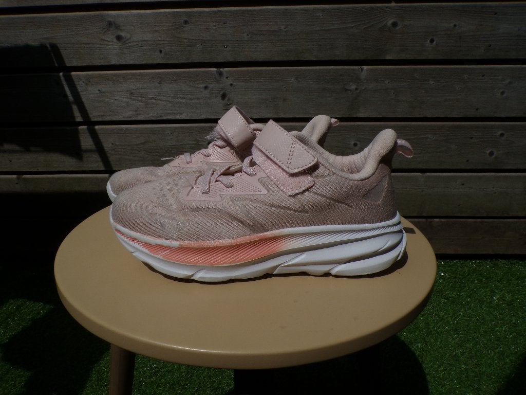Meisjes schoenen, merk Osaga maat 35, Ophalen, Gebruikt, Meisje, Sportschoenen