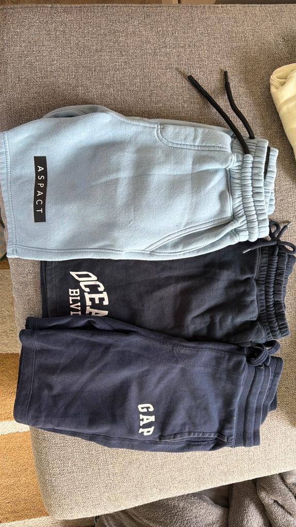 3 korte broeken 152 gap en aspact en henm, Kinderen en Baby's, Kinderkleding | Maat 152, Ophalen, Zo goed als nieuw, Jongen, Broek