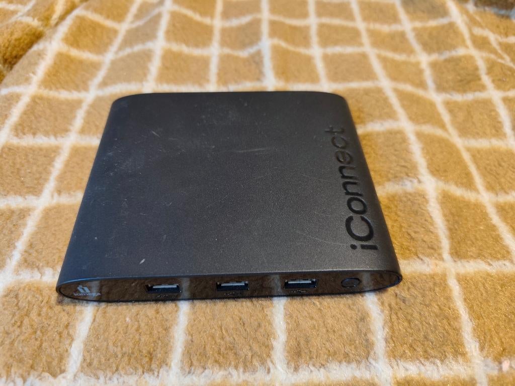 IOMEGA iConnect met adapter, Computers en Software, Ophalen of Verzenden, Gebruikt, Iomega