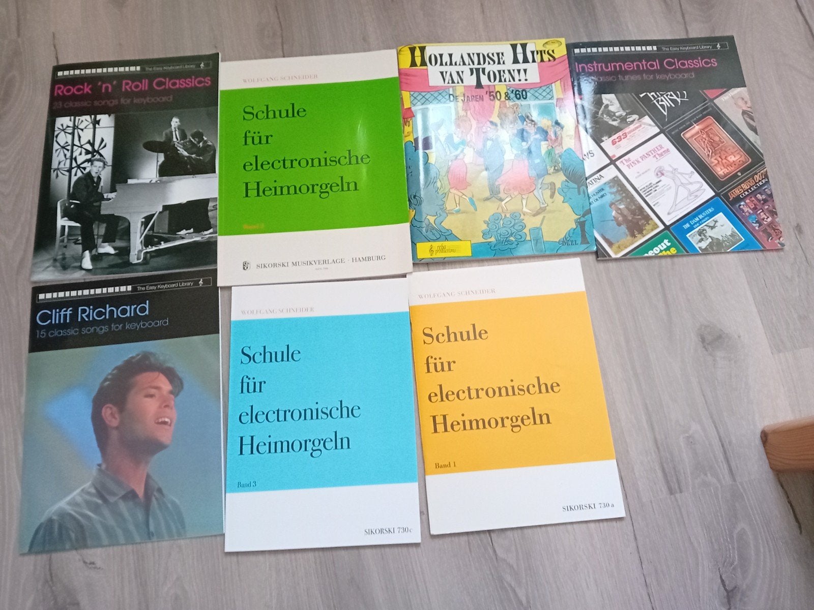 Muziek boeken voor keyboard, Ophalen of Verzenden, 61 toetsen, Overige merken