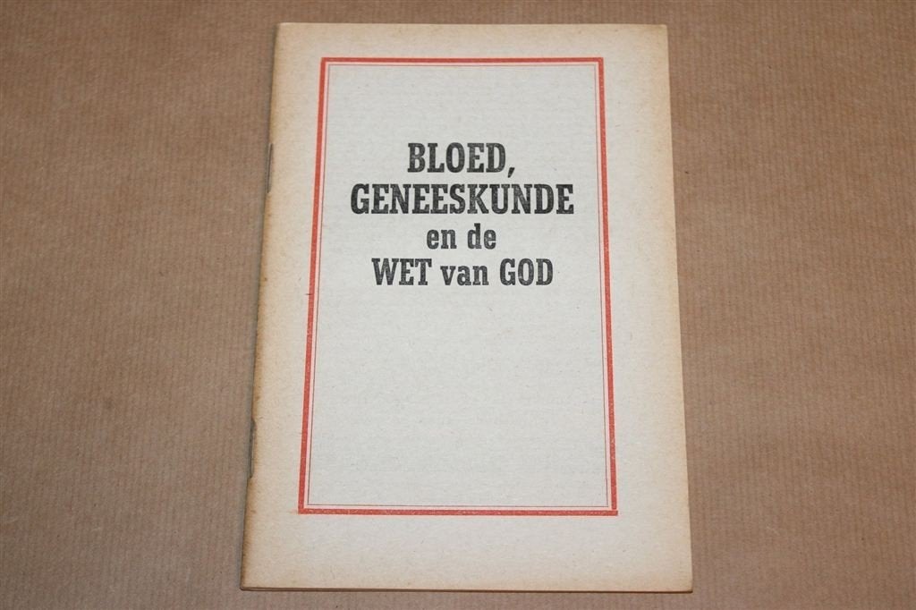 Bloed en de Wet van God — Jehovahs Getuigen 1969, Boeken, Ophalen of Verzenden, Gelezen