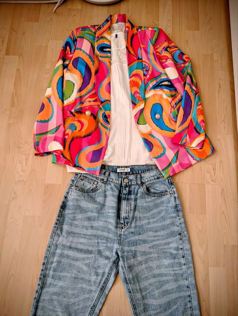 Complete outfit: Kleurrijke blazer, top & jeans - Maat 40, Ophalen of Verzenden, Zo goed als nieuw, Maat 38/40 (M)