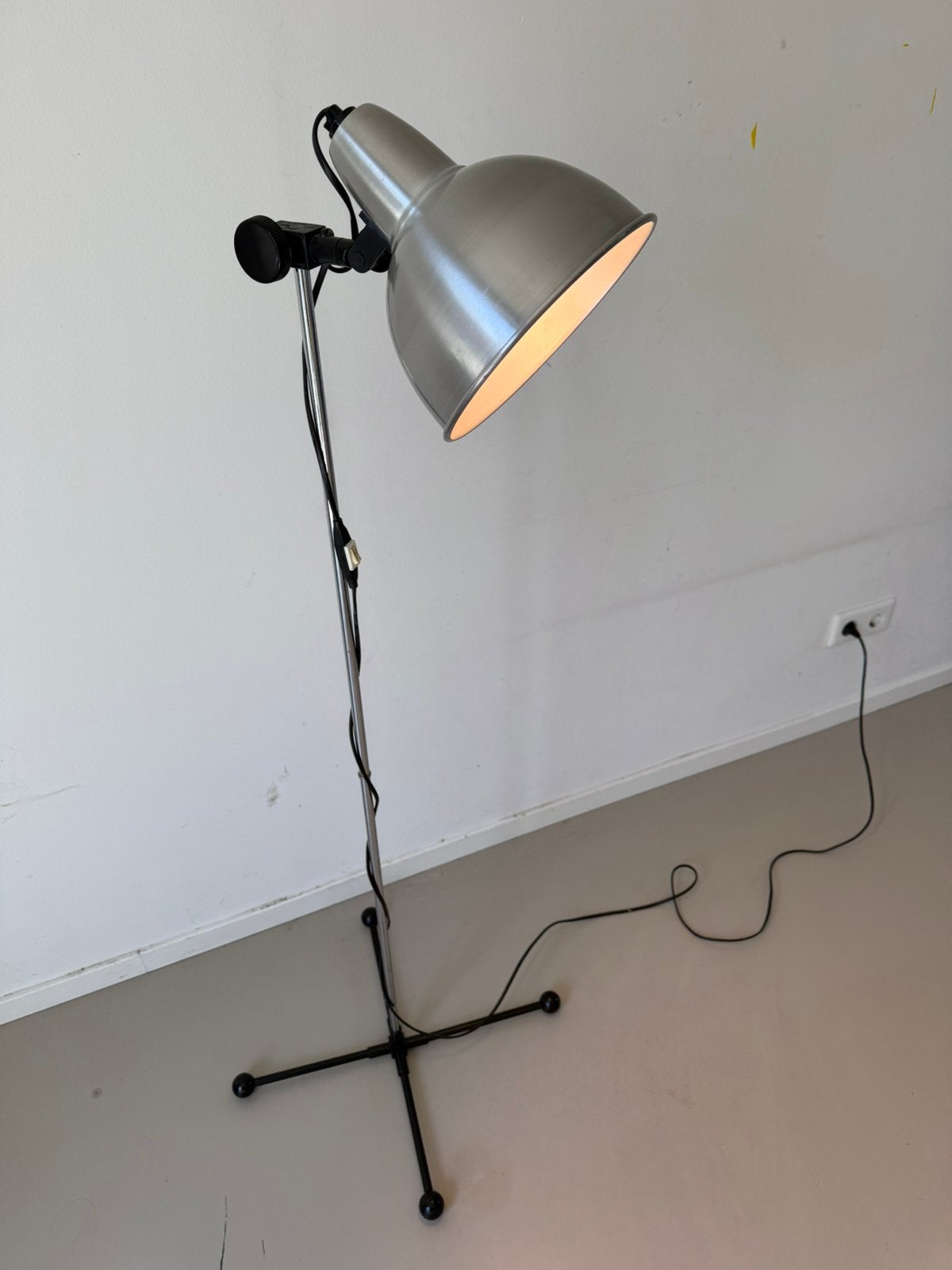 Vintage Mid-century HEMI vloerlamp spotlight | Zweden, Ophalen, Kunststof, 100 tot 150 cm, E27 (groot)