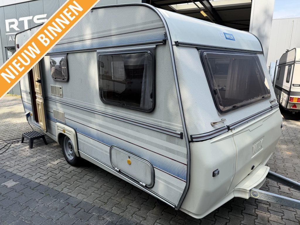 Wilk De Luxe 450 VOORTENT - DWARSBED - LICHTGEWICHT!, Dwarsbed, Bedrijf, Treinzit, 750 - 1000 kg