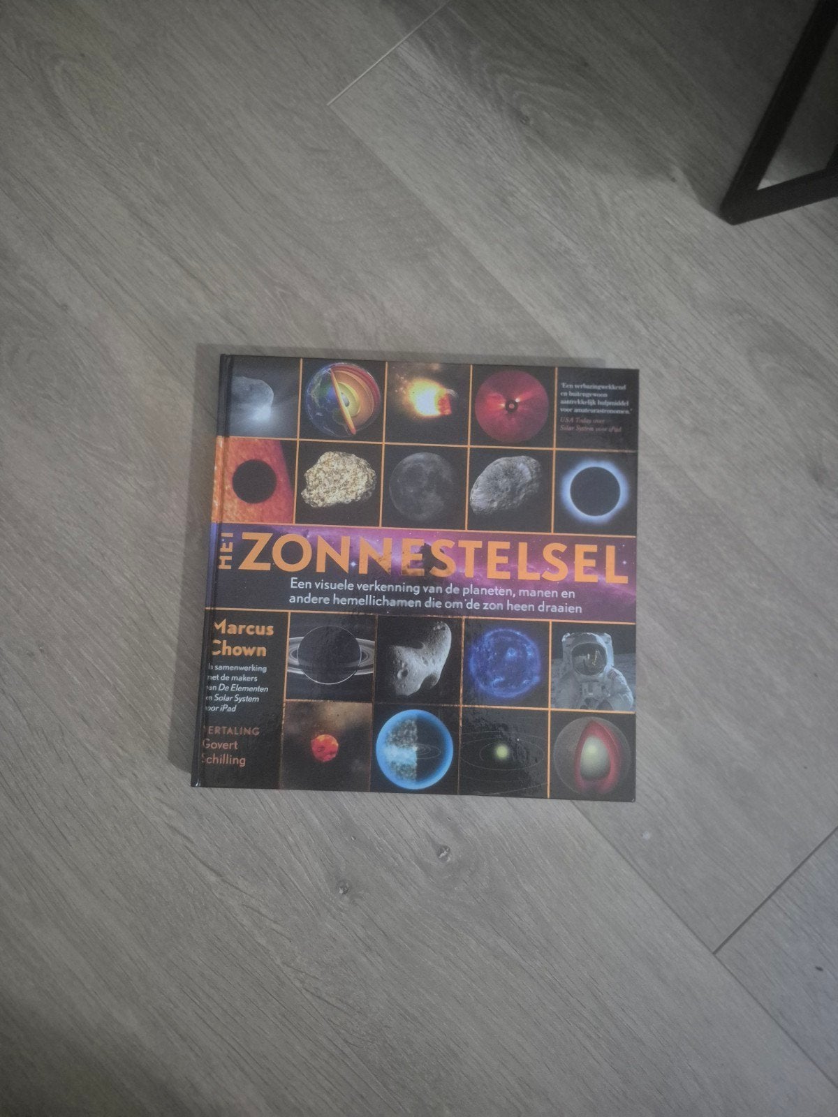 Het Zonnestelsel - Visuele verkenning van planeten, Ophalen, Zo goed als nieuw, Marcus Chown, Natuurwetenschap