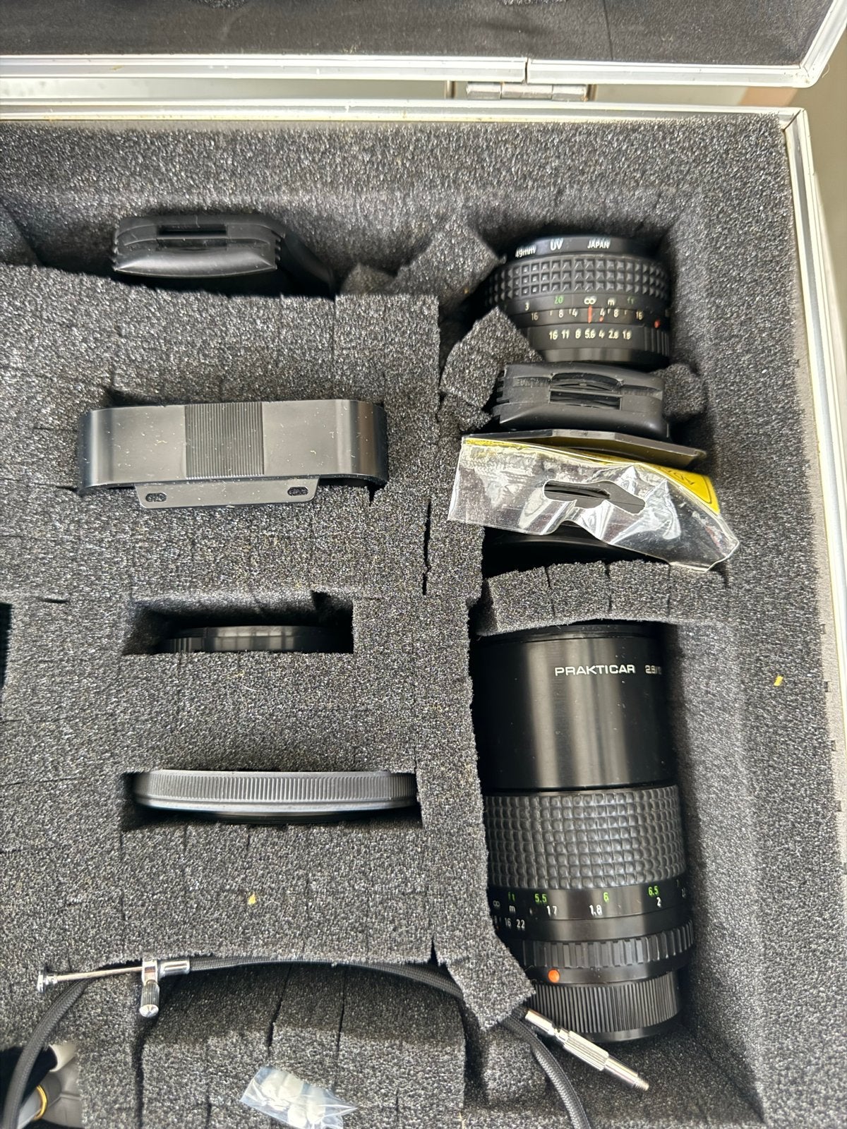 Vintage Prakticar 28mm lens met filters en accessoires, Audio, Tv en Foto, Fotografie | Lenzen en Objectieven, Overige merken