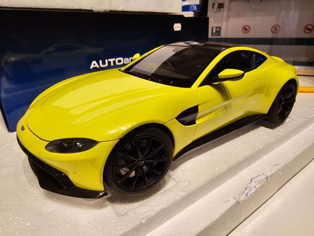 Aston Martin Vantage 2019 1/18, Ophalen of Verzenden, Nieuw, Auto, Autoart