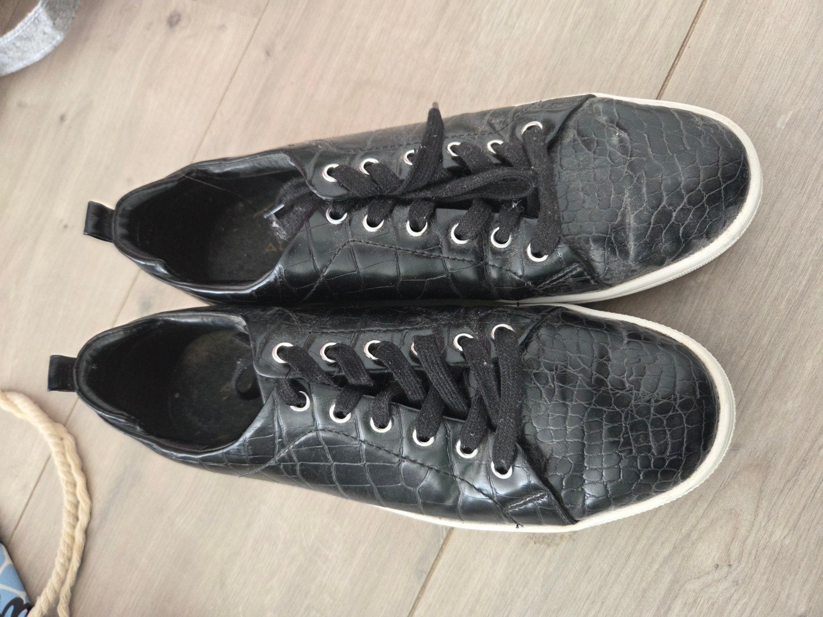 Leuke ALDO sneakers maat 39 - paar keer gebruikt, Zwart, Ophalen of Verzenden, Sneakers of Gympen, Zo goed als nieuw
