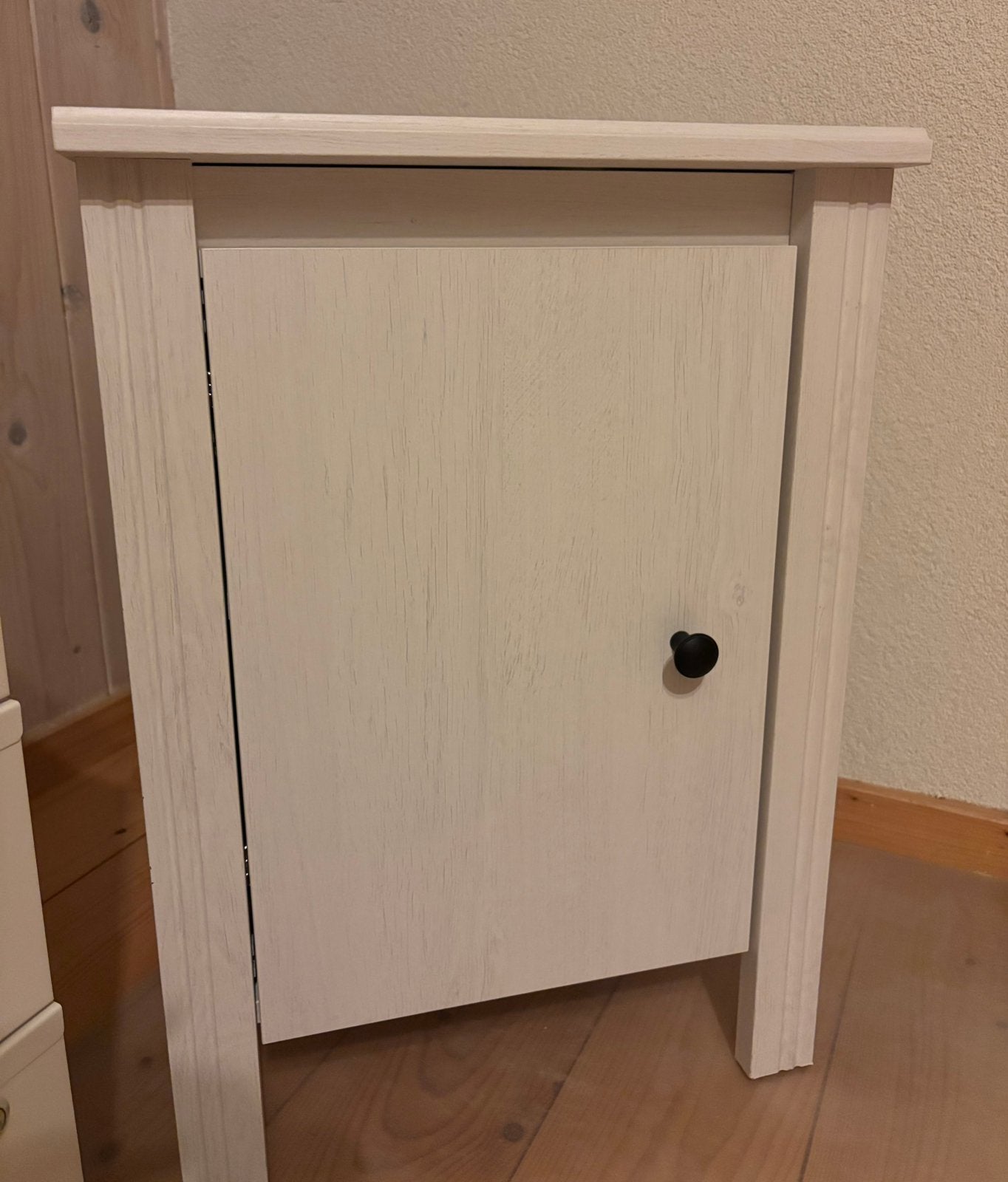 Nachtkastje ikea, Huis en Inrichting, Slaapkamer | Nachtkastjes, Ophalen, Zo goed als nieuw, Minder dan 45 cm, 55 tot 70 cm