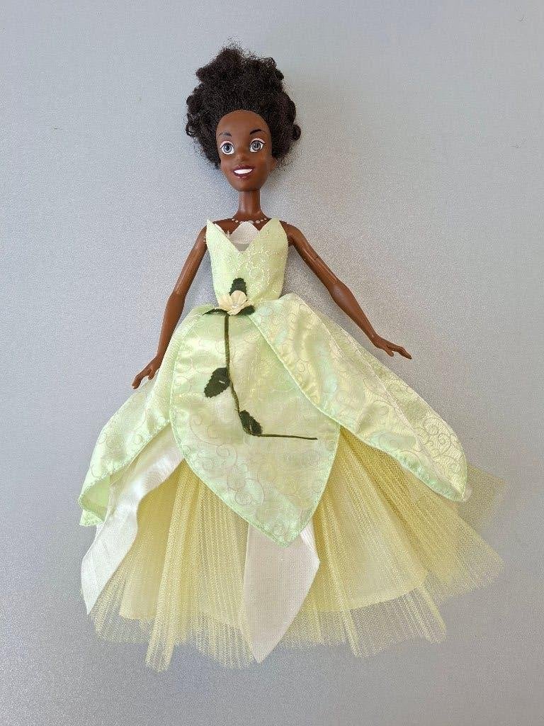barbie Disney Store prinses Tiana, Ophalen of Verzenden, Gebruikt, Barbie