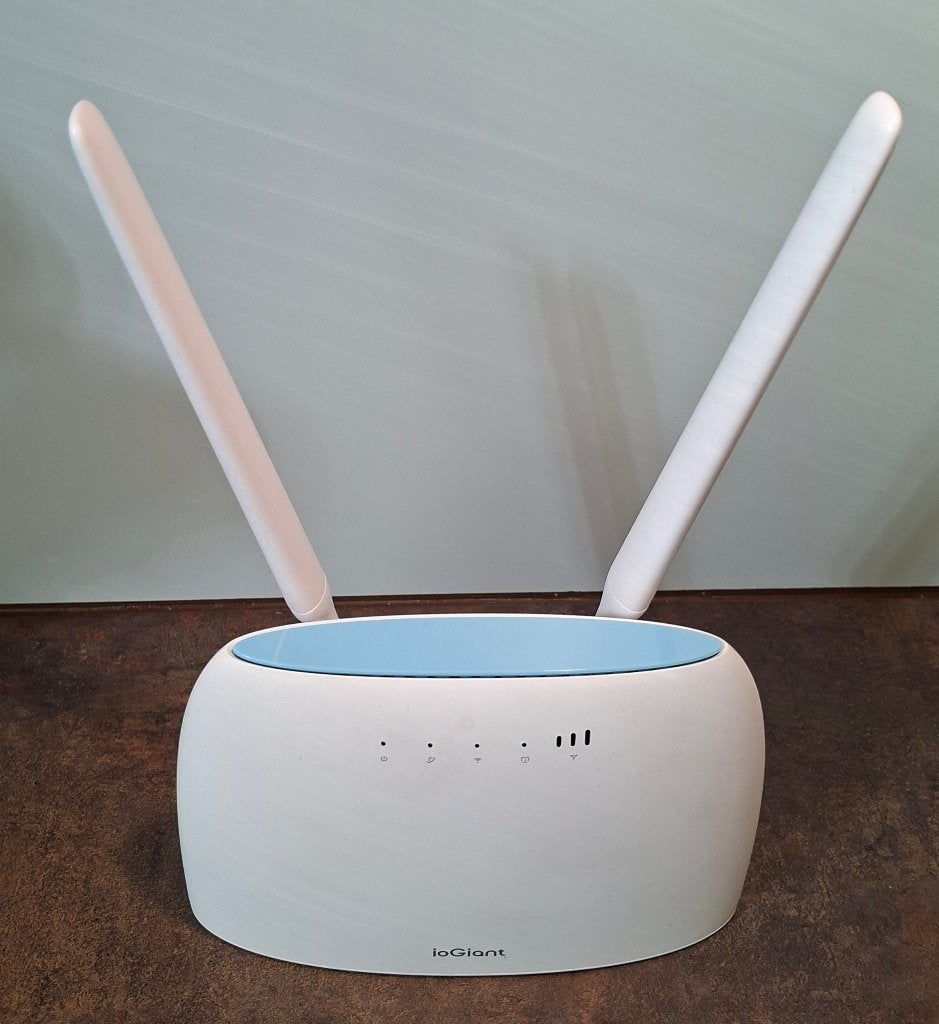 4G dual band sim router, Ophalen of Verzenden, Zo goed als nieuw, Router