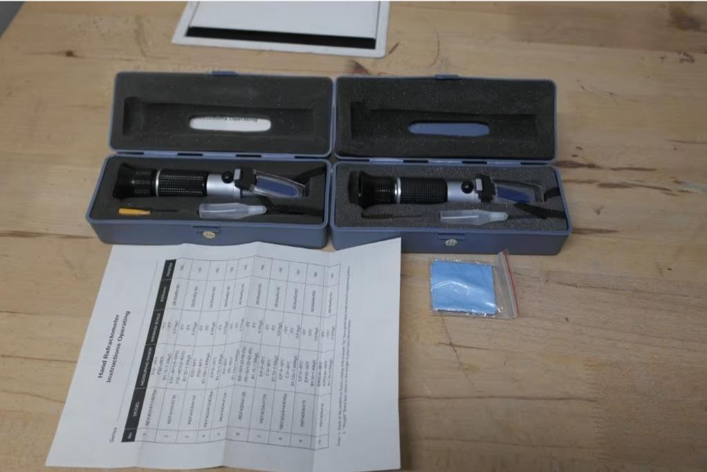 refractometer met behuizing 2 stuks in 1 koop, Ophalen of Verzenden, Nieuw