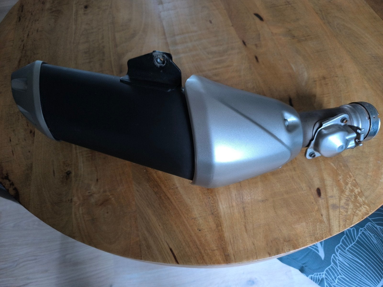 Yamaha FZ1 originele uitlaatdemper, Motoren, Ophalen, Gebruikt