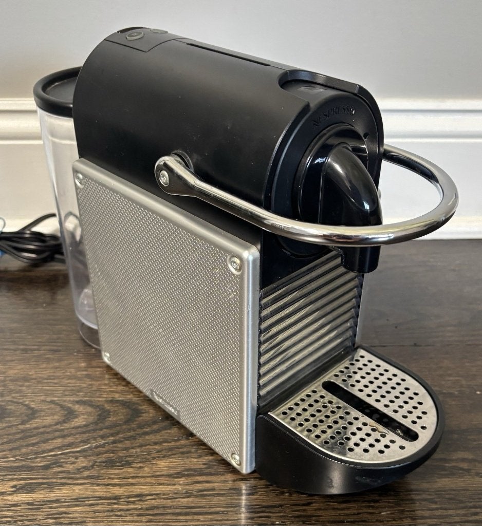 Nespresso Pixie D60 Koffiemachine Aluminium/Zwart, Witgoed en Apparatuur, Koffiezetapparaten, Ophalen of Verzenden, Gebruikt, Koffiemachine