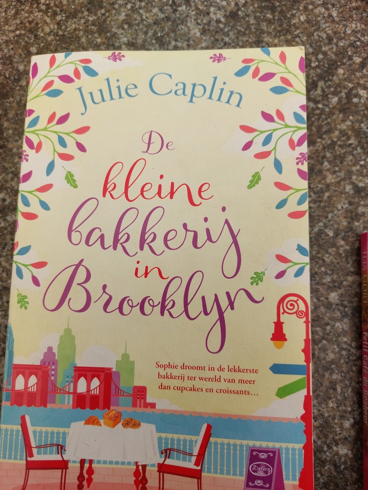 De kleine bakkerij in Brooklyn - Julie Caplin, Ophalen of Verzenden, Gelezen, Julie Caplin, Europa overig