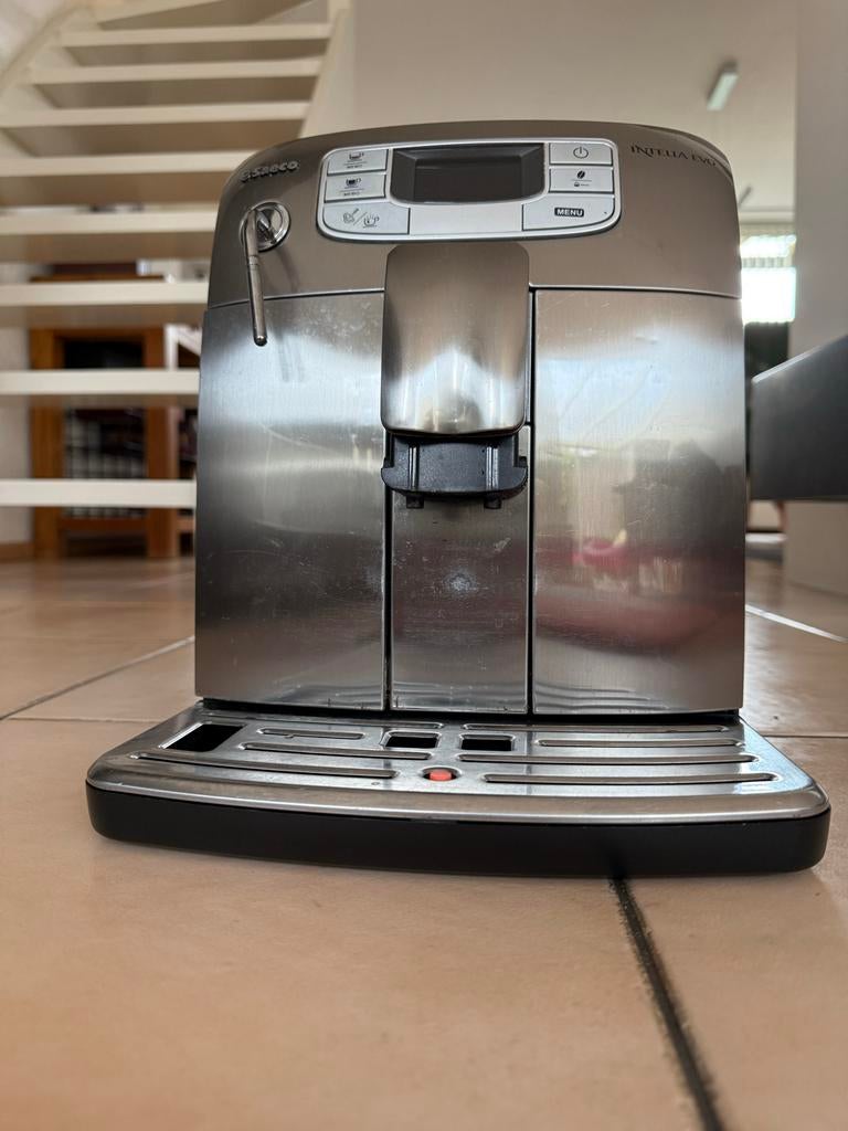 Saeco Intelia Evo volautomatische espressomachine, Witgoed en Apparatuur, Koffiezetapparaten, Ophalen, Afneembaar waterreservoir