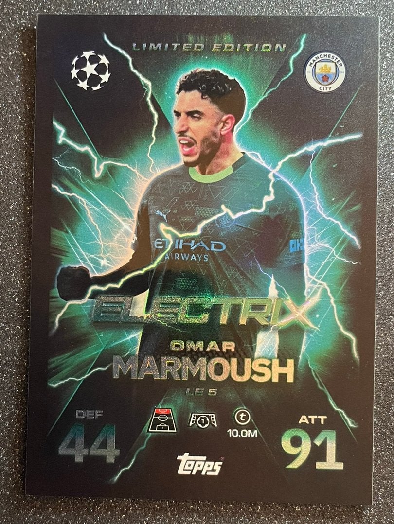 Topps MA EXTRA 25/26 LIMITED EDITION ELECTRIX OMAR MARMOUSH, Verzenden, Zo goed als nieuw, Plaatje