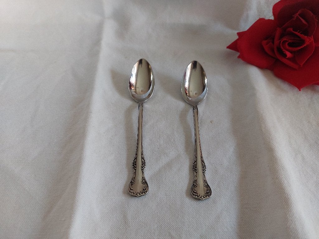 Gero Zilmeta 528 Menuet | 2 theelepeltjes samen voor € 6,=, Verzenden