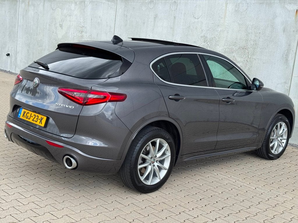 Alfa Romeo STELVIO 2.0 T AWD Ti Pano Navi Leer Trekhaak Adap, Auto's, Alfa Romeo, Automaat, Euro 6, Leder, Vierwielaandrijving