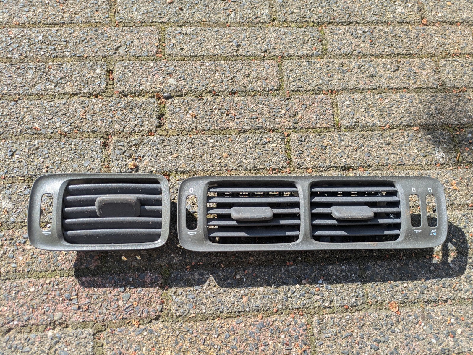 Volvo Dashboard Ventilatie Rooster Auto Onderdelen Volvo S70, Auto-onderdelen, Ophalen of Verzenden, Voor, Volvo, Achterklep